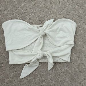 Aritzia Tops. Wilfred and Sunday Best. Great condition.